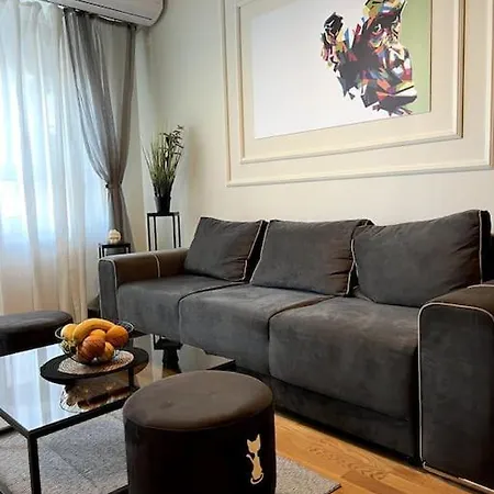 Brand New Stylish 1-bedroom With Balcony + Parking Escópia
