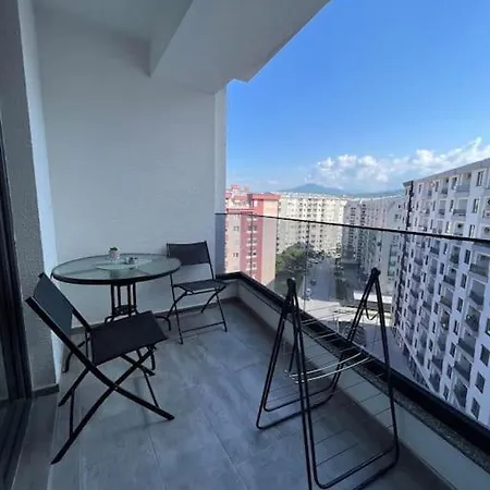 Brand New Stylish 1-bedroom With Balcony + Parking Apartamento *
